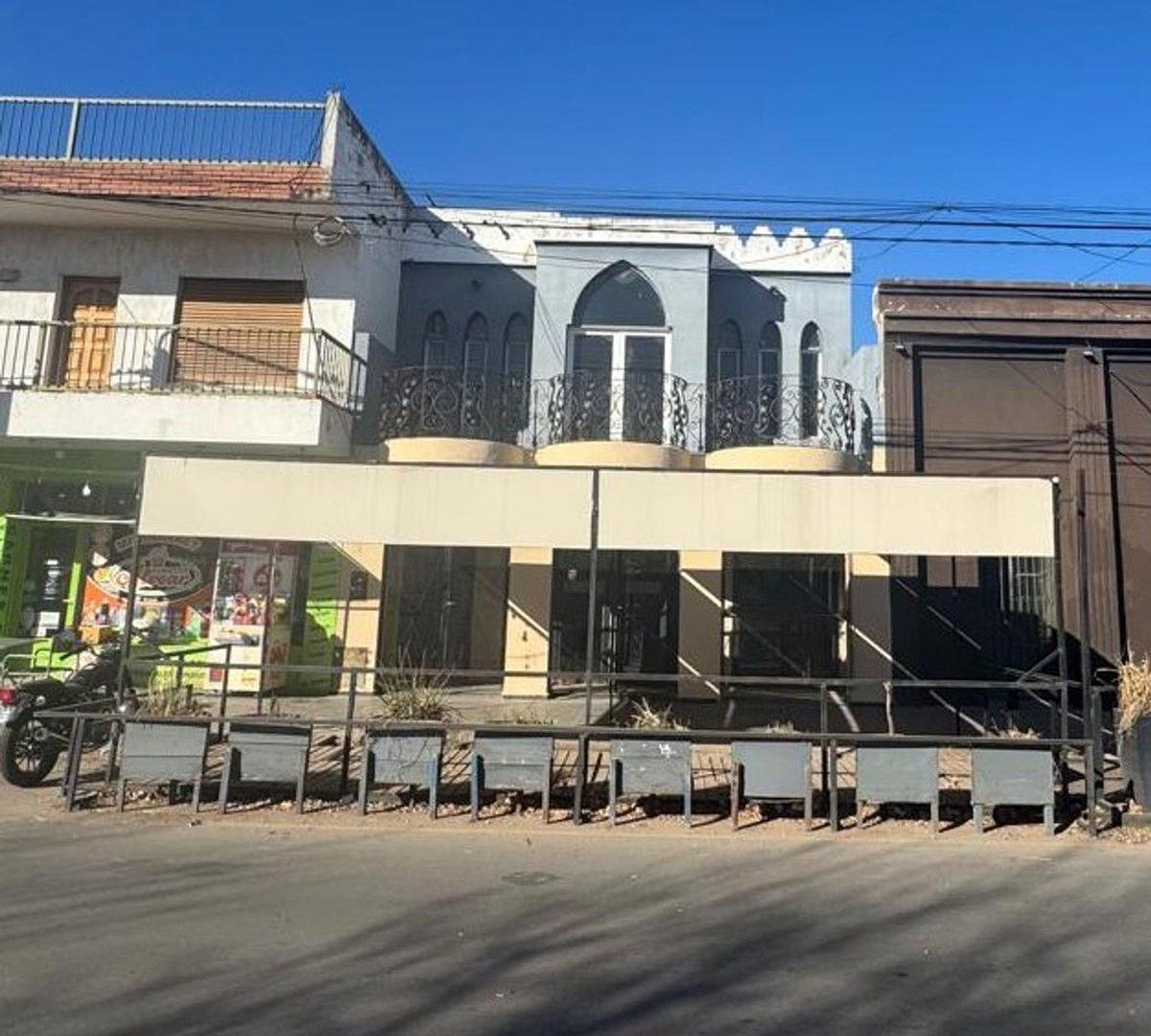 Local comercial en Alvear 52, Santa Rosa