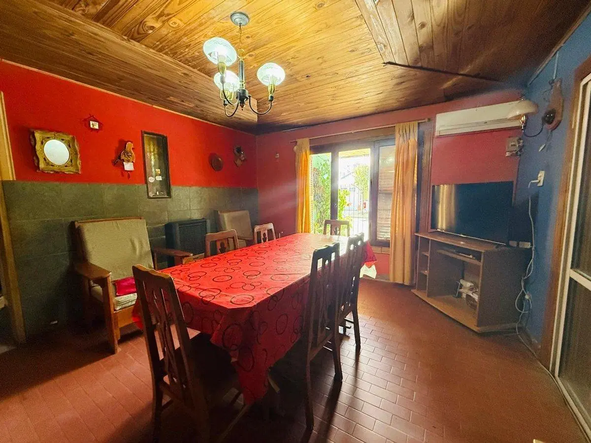 Casa en Fels 278. 3