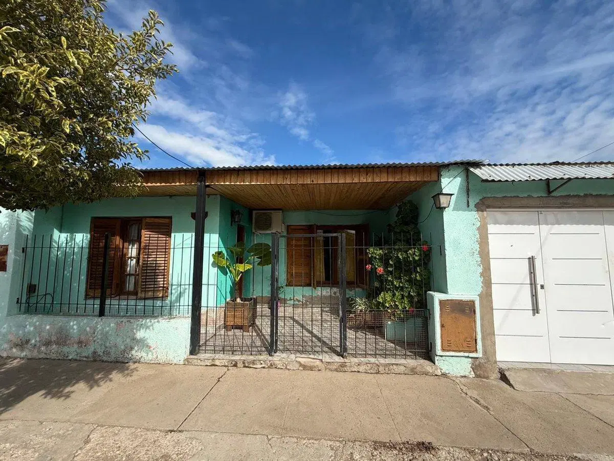 Casa en Fels 278. 1
