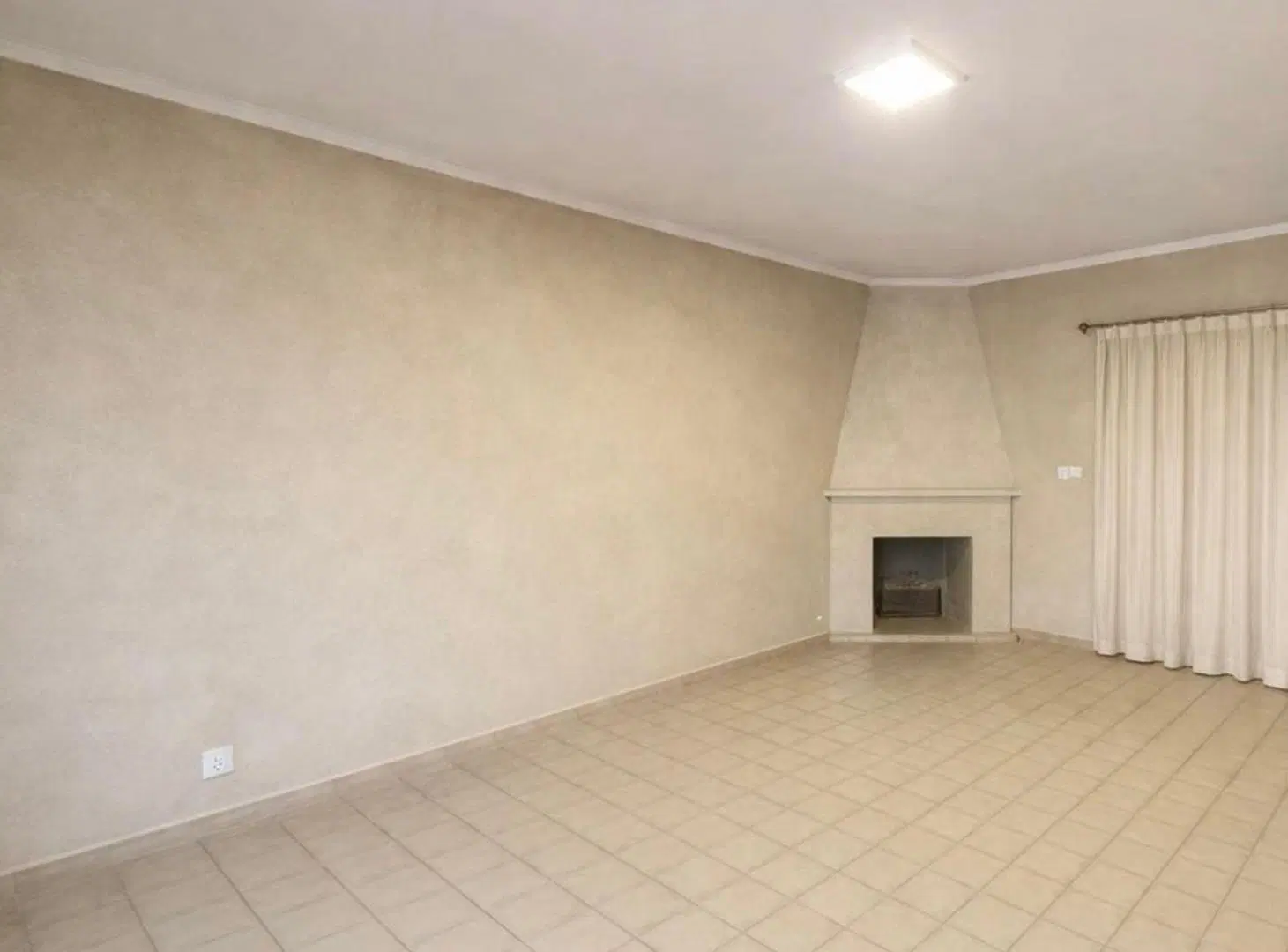 Casa en Hipólito Irigoyen 521 e/Oliver y Garibaldi 7