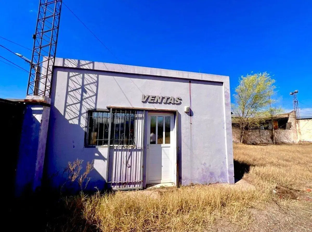 Terreno con local/oficina Sgo Alvarez 1633 3