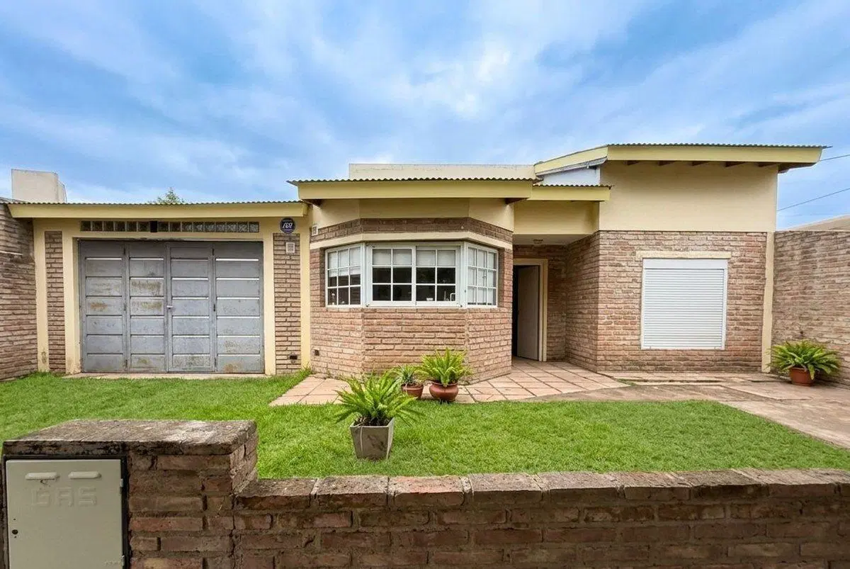 Casa en Juan Bautista Alberdi 2257 4