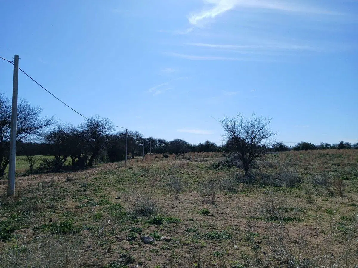 Terrenos de 1080 m2 sobre 13 de Caballería Oeste 2