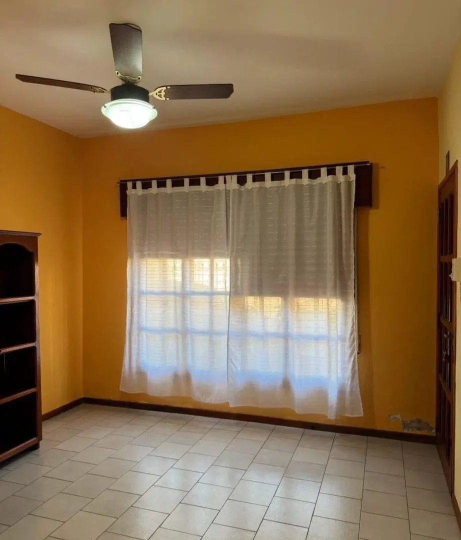 Dos casas en Juncal 831 1