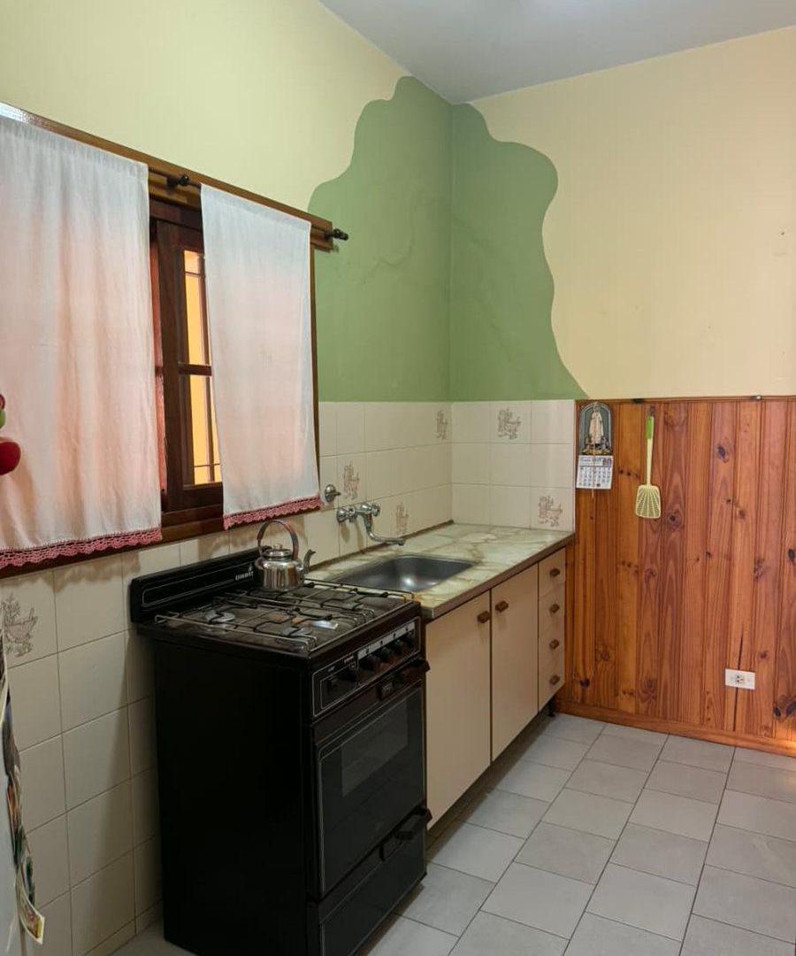 Dos casas en Juncal 831