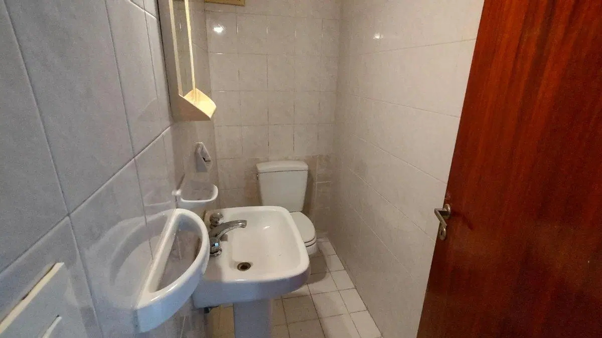 Alquiler departamento M. Rosas 180 Edif. Comahue 5