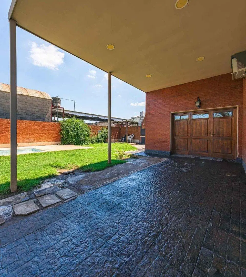 Casa en Crispiniano Fernandez 305. 2