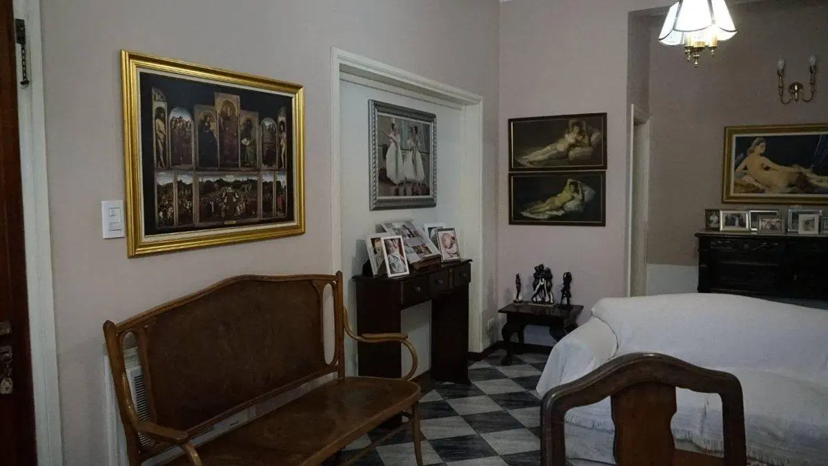 Casa en  Civit 157 entre España y Marmol 4