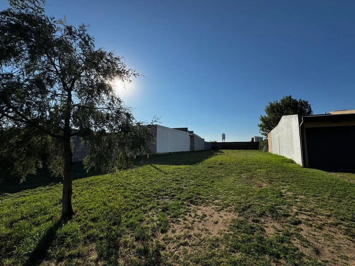 Terreno en Uspallata e/ Rivera y San Juan 4