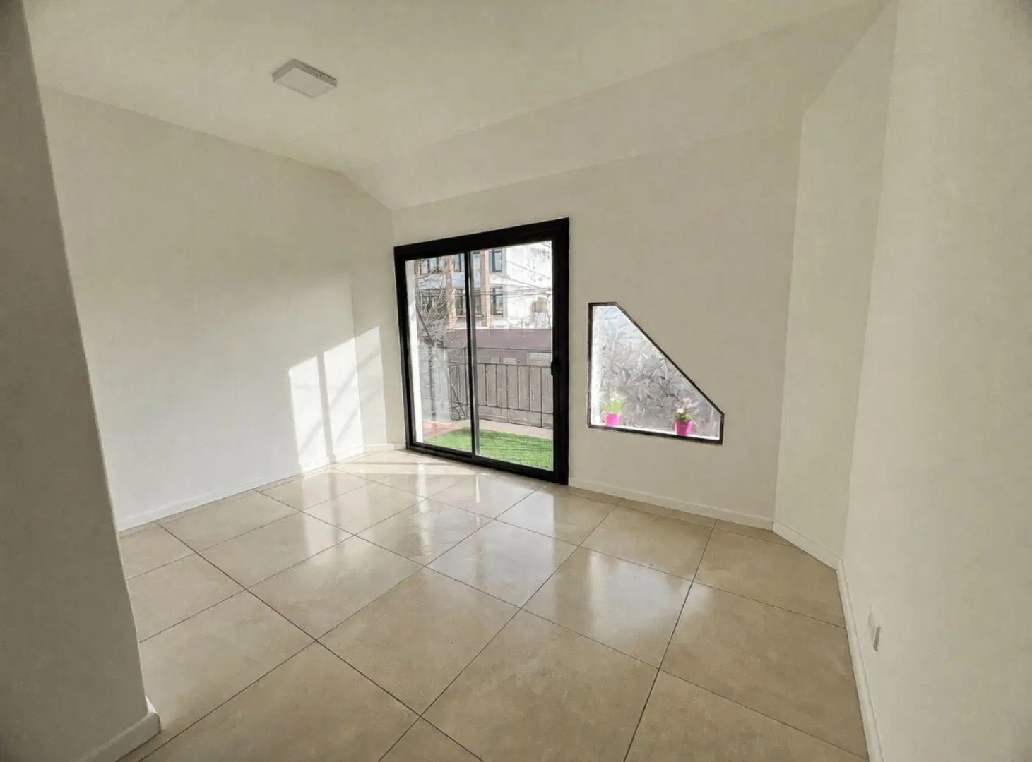 Departamento Triplex Urquiza 545 - 1º Piso 2