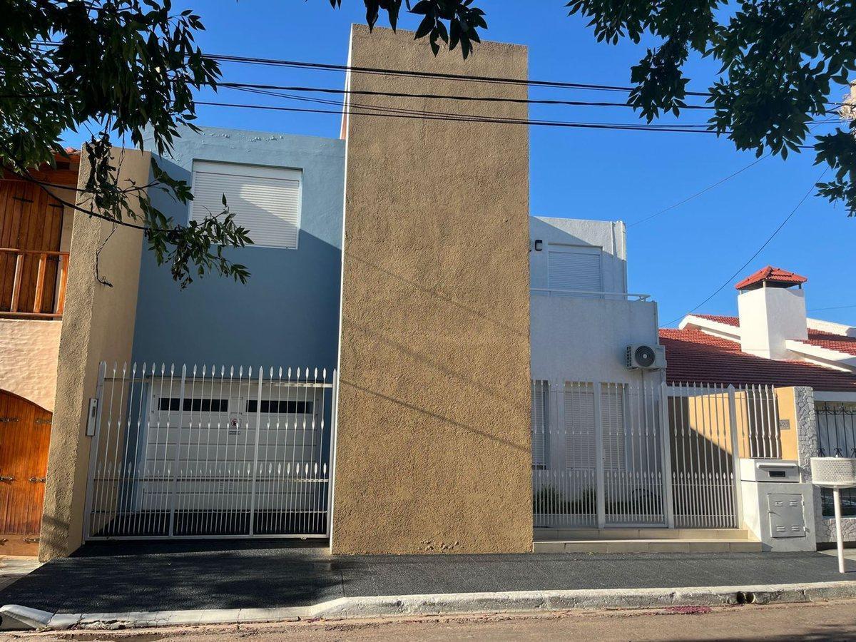 Casa en Maestros Pampeanos 421 - Villa Elvina