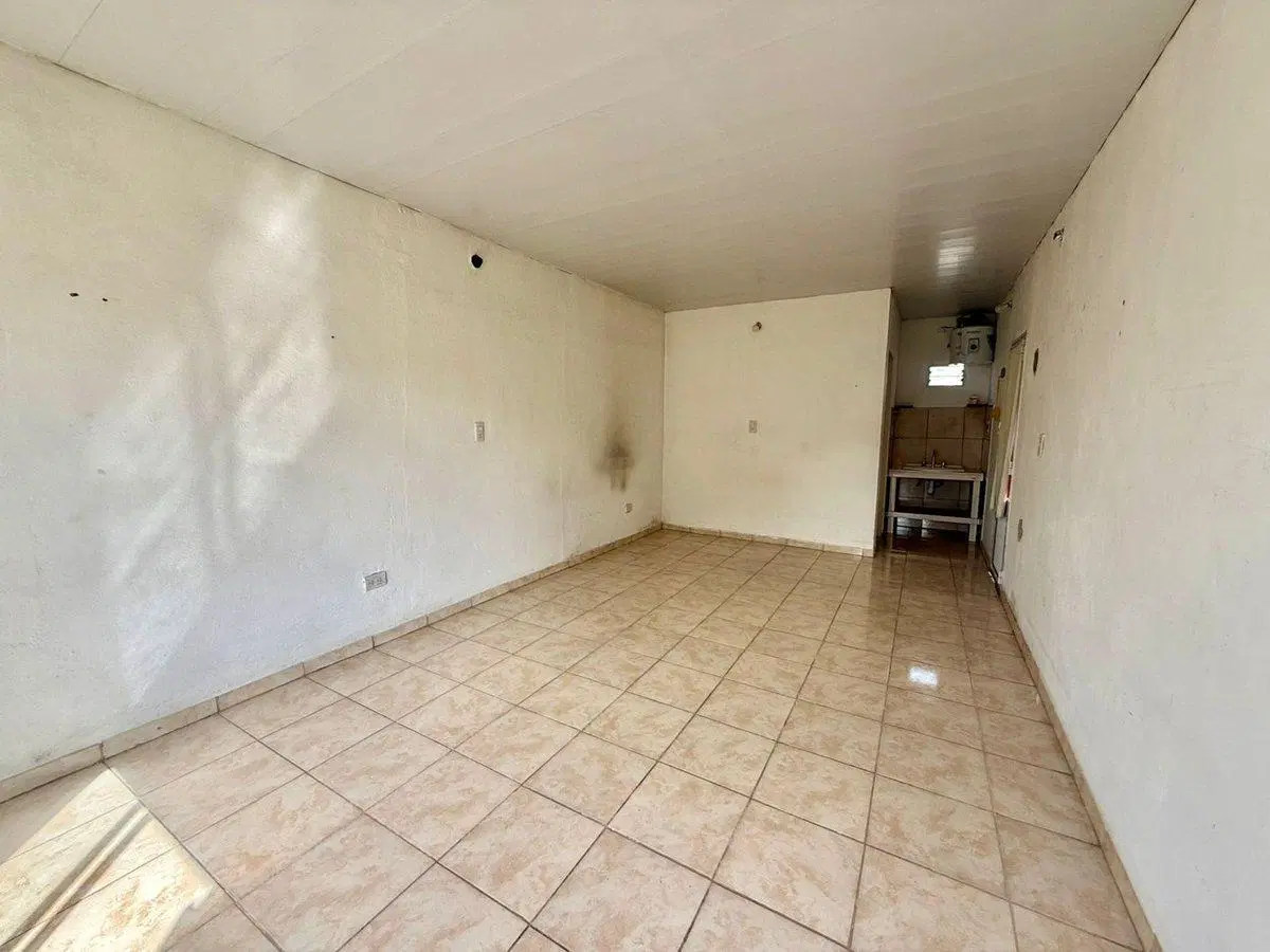 Alquiler Ambiente funcional en Rivadavia 172. 1