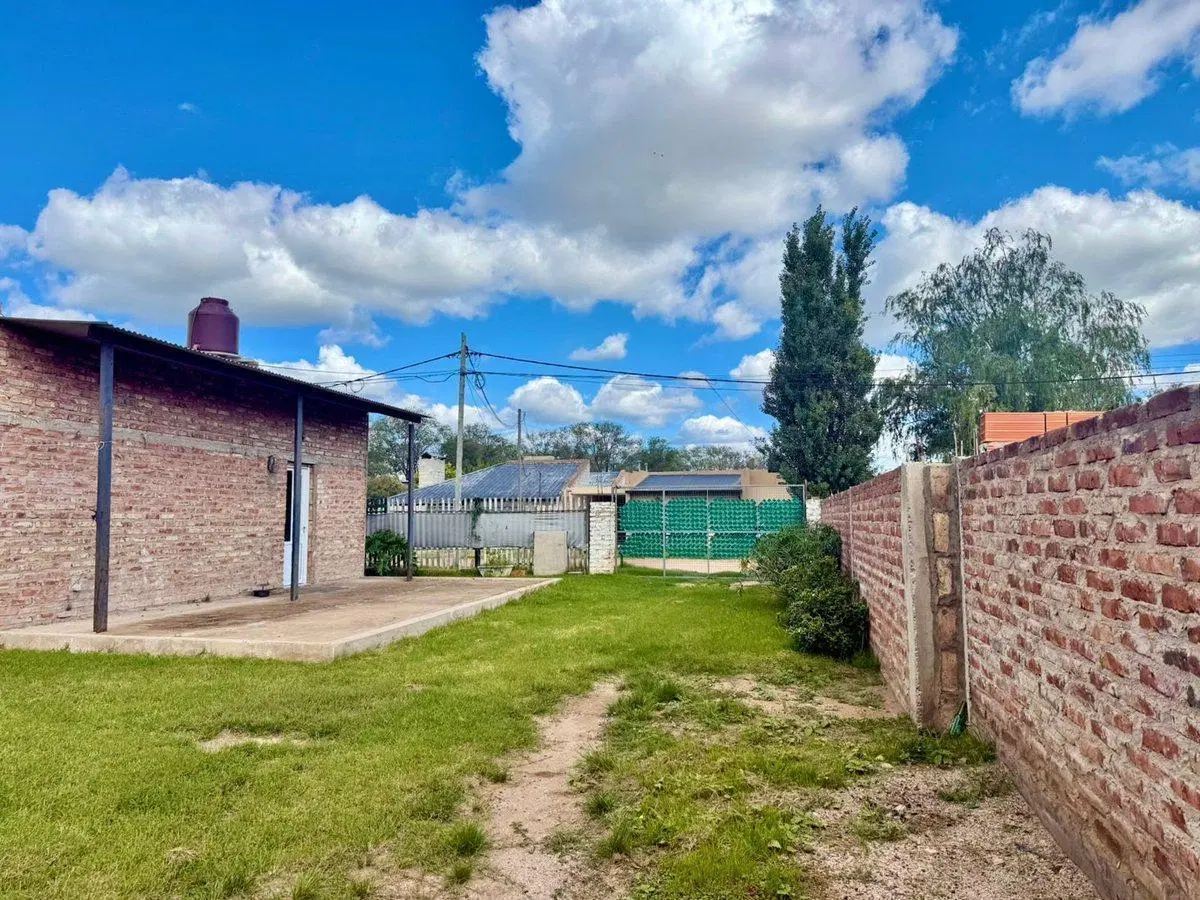 Alquiler Ambiente funcional en Rivadavia 172. 4
