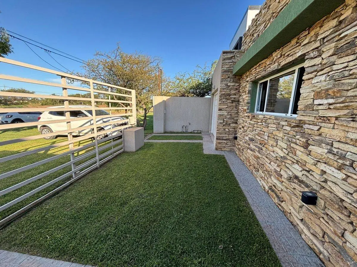 Casa en Av 13 de Caballeria Norte 567, Toay 4
