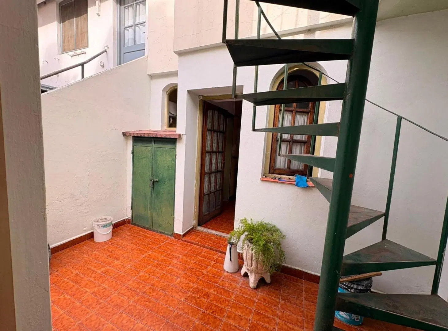 Casa en Avenida San Martin N° 829 e/ 17 y 19 8