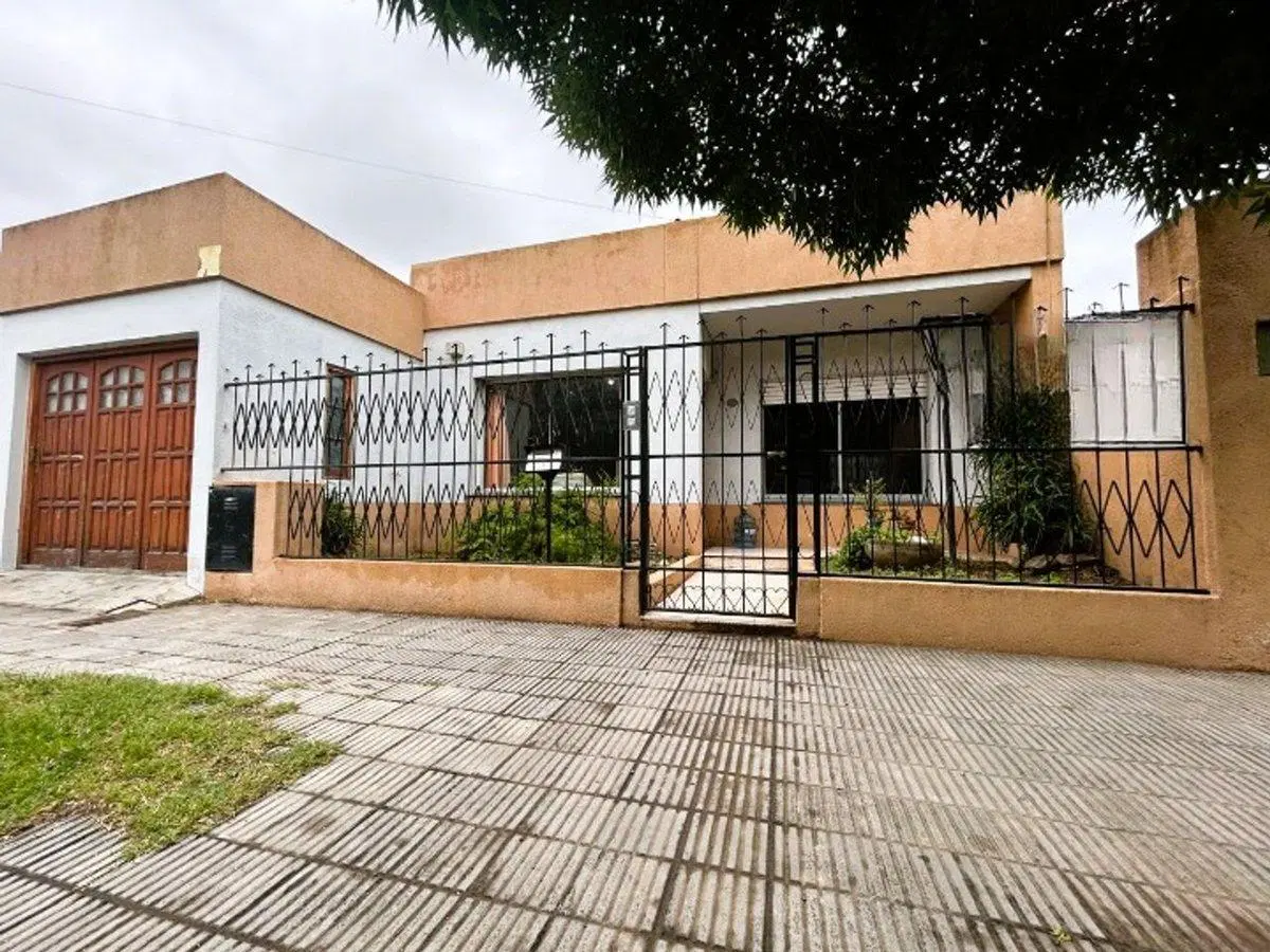 Casa calle 38 N° 355 1