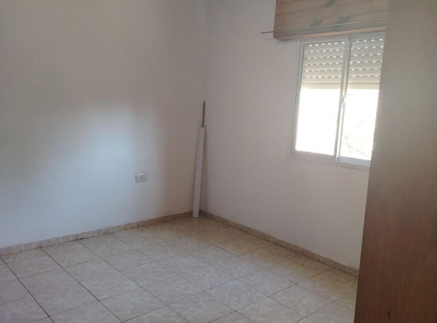 Foto de Alquiler casa en calle Alberdi N° 1160, imagen 2