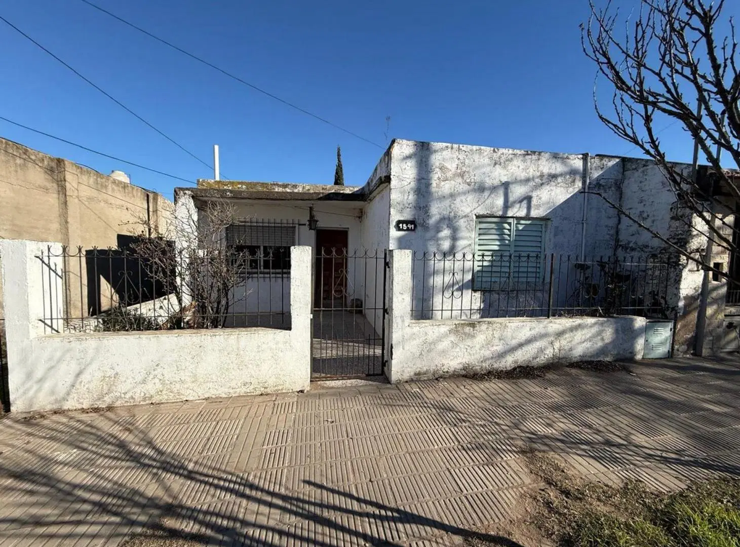 Casa en Almirante Brown 1541 3