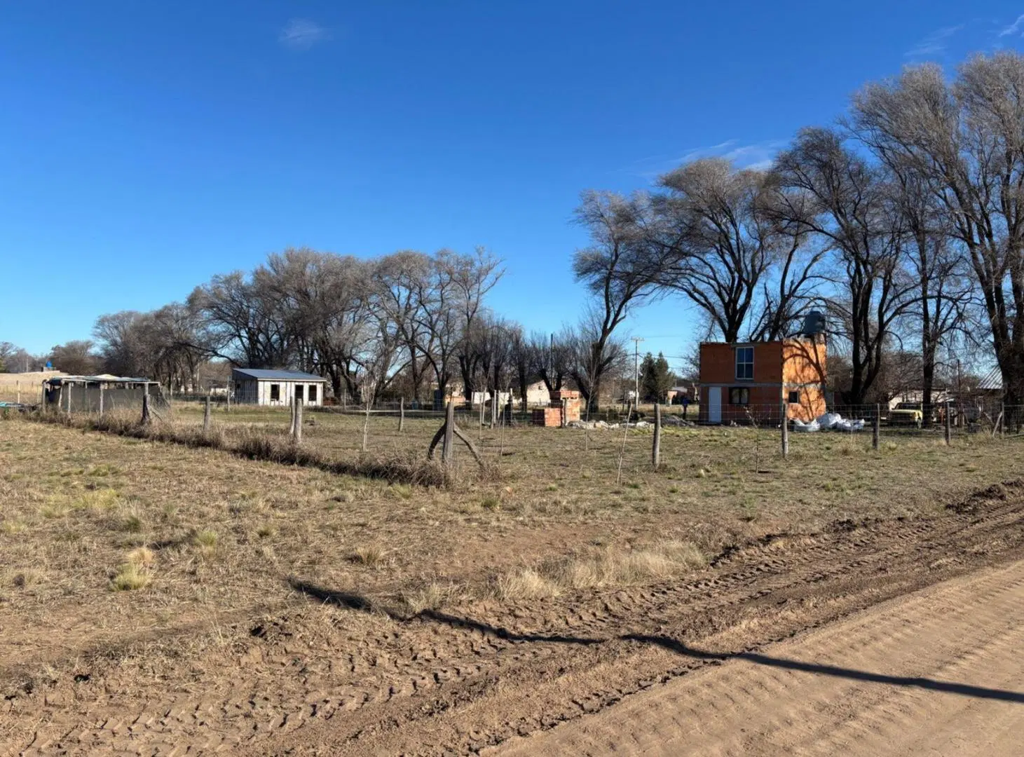 Terreno en Moreno entre Av. Belgrano y Libertad 3