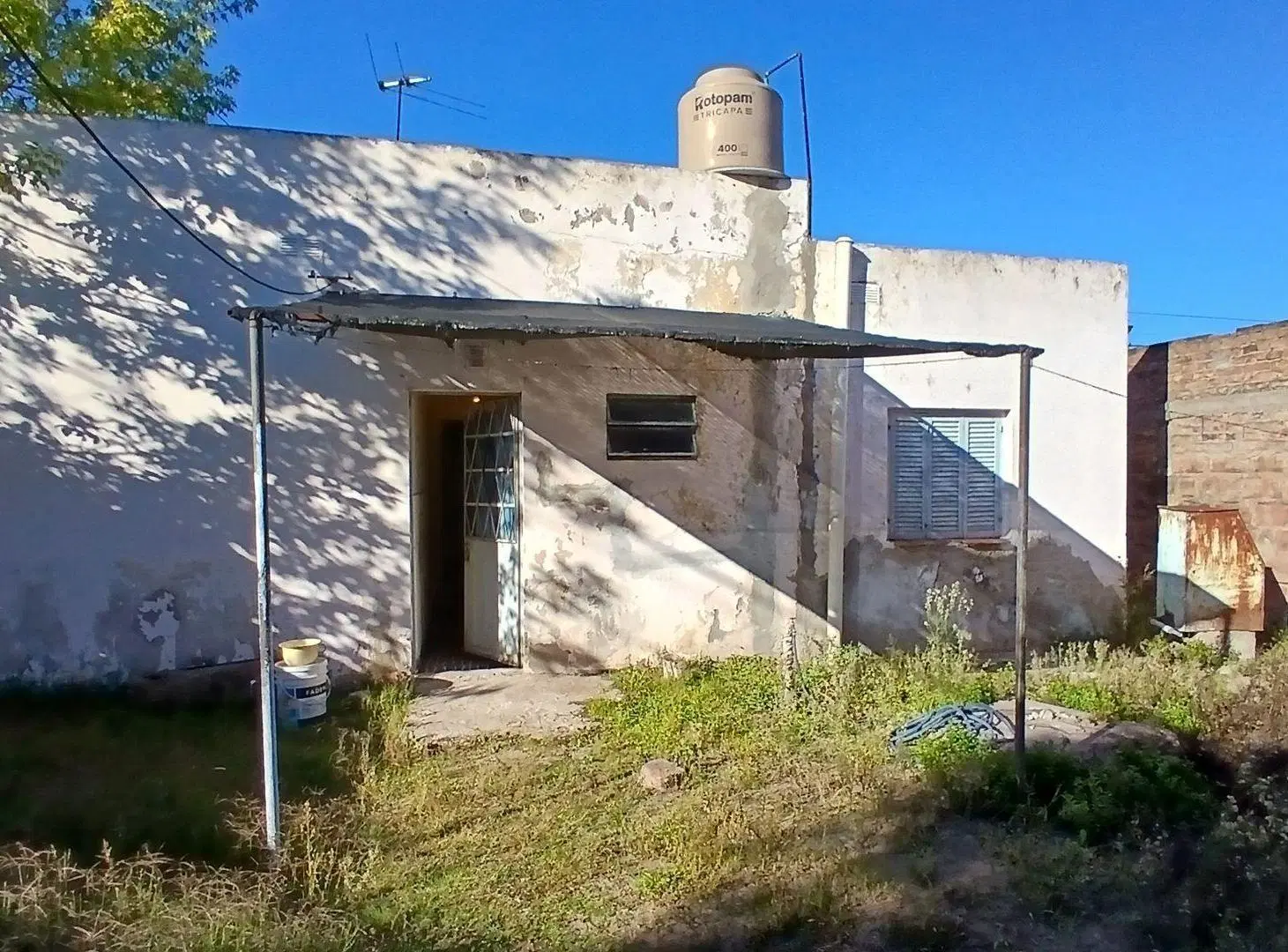Casa 3 dormitorios en General Acha 8