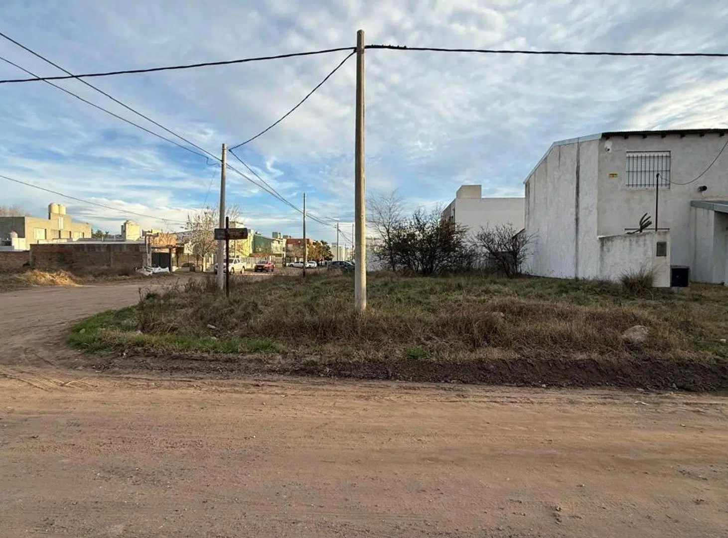 Terreno en Wilde y Ferrando 2