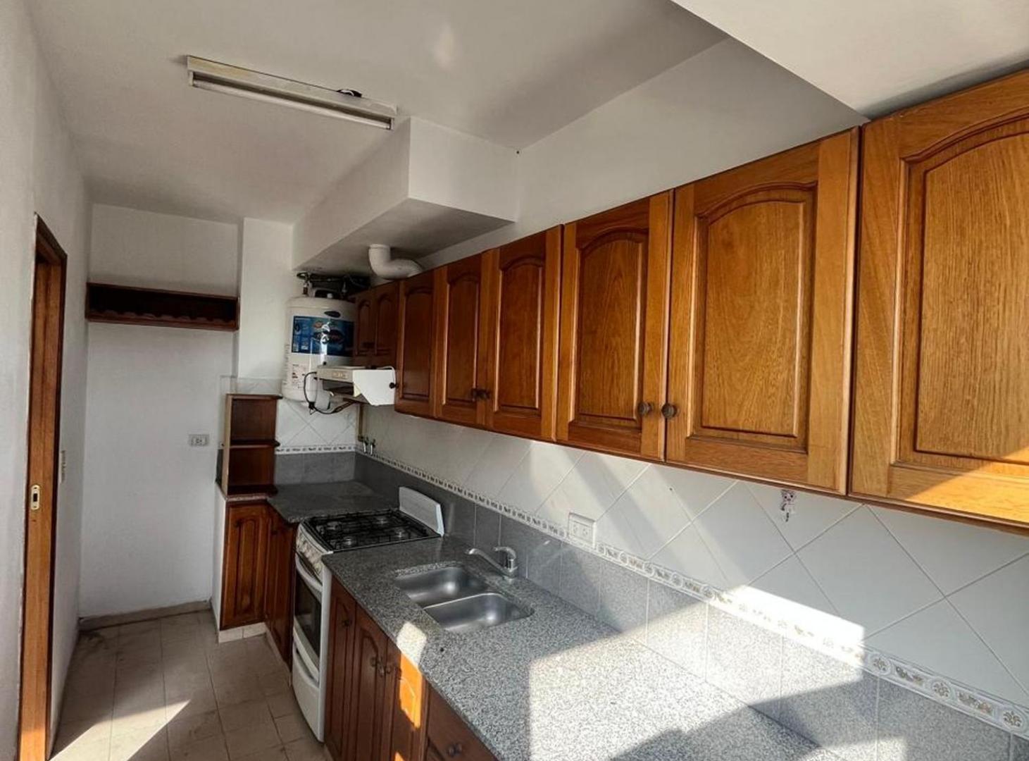 Foto de Alquiler Departamento Rivadavia 355, imagen 5
