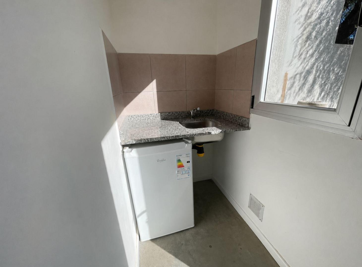 Foto de Alquiler local comercial 13 de Caballeria 1382, imagen 3