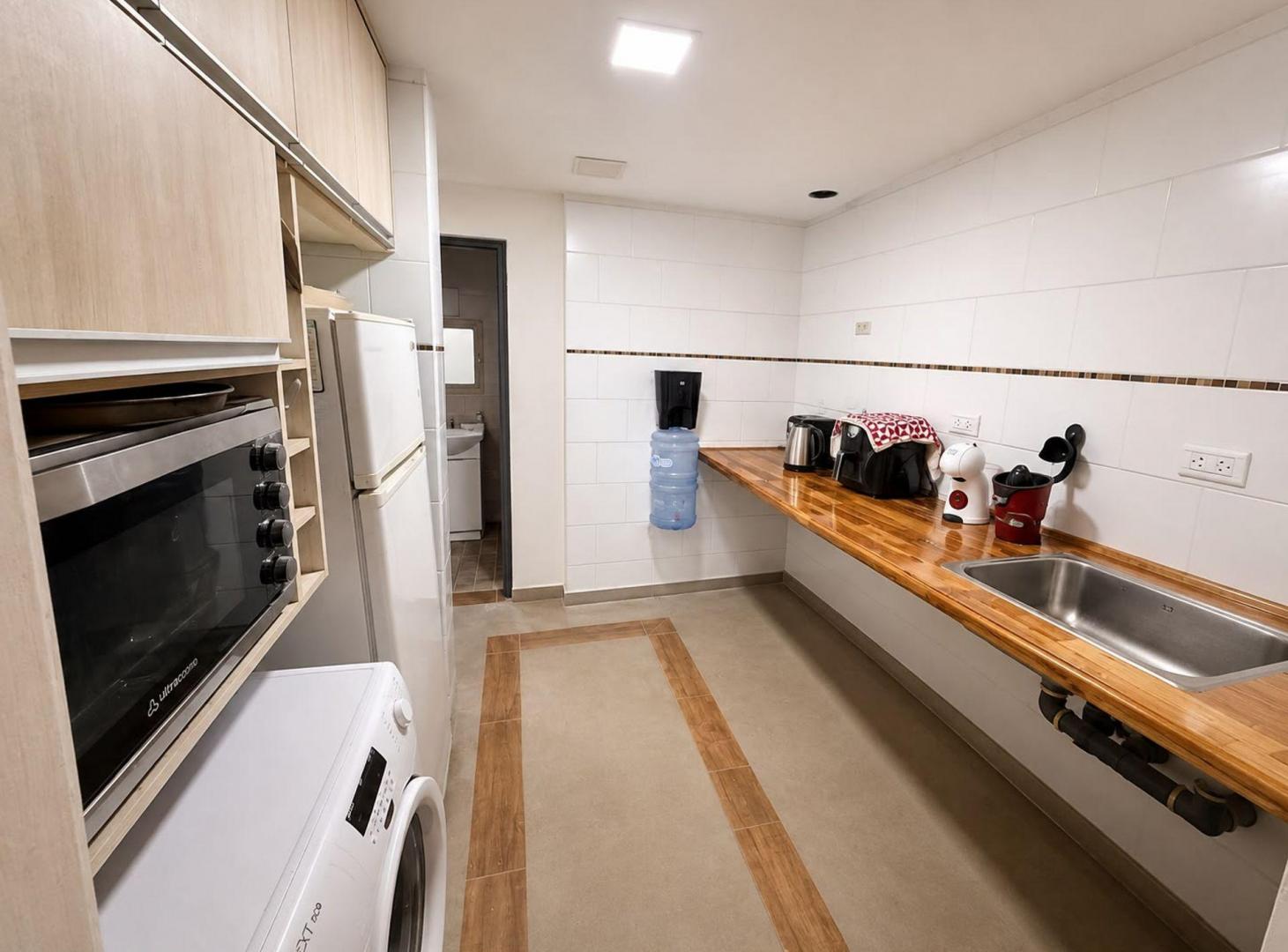 Foto de Galpón con Casa en Pincen 1075, imagen 3