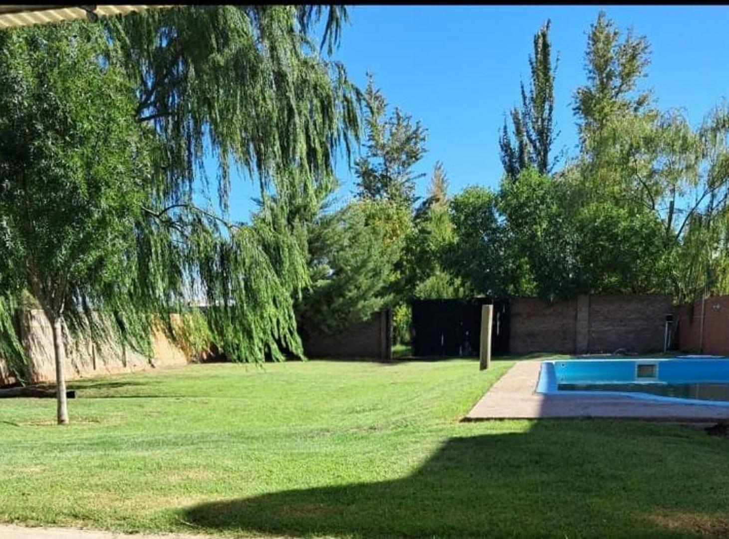 Foto de Quinta con pileta en Callaqueo 1443, imagen 2
