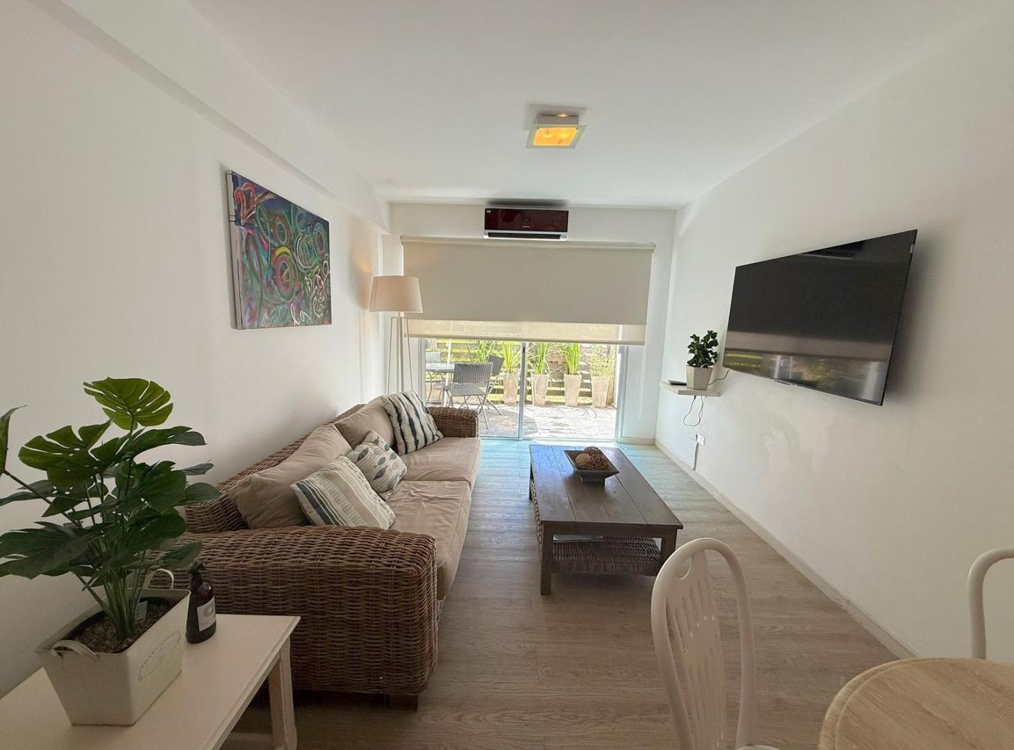 Foto de Apartamento en Alquiler en Esturion de Montoya, imagen 1