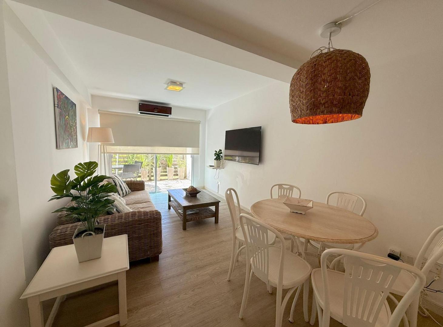 Foto de Apartamento en Alquiler en Esturion de Montoya, imagen 3