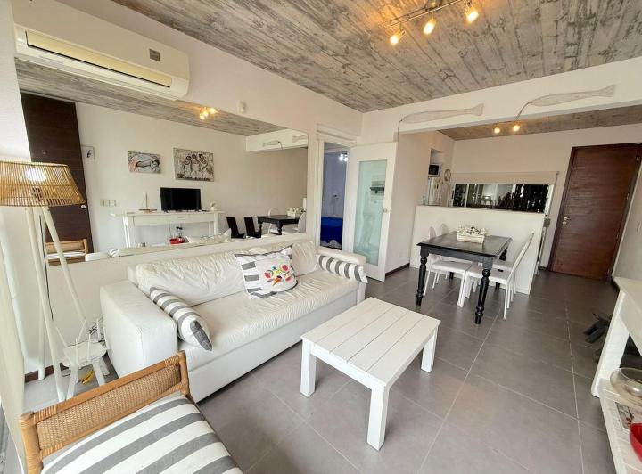 Apartamento en Alquiler Manantiales 5