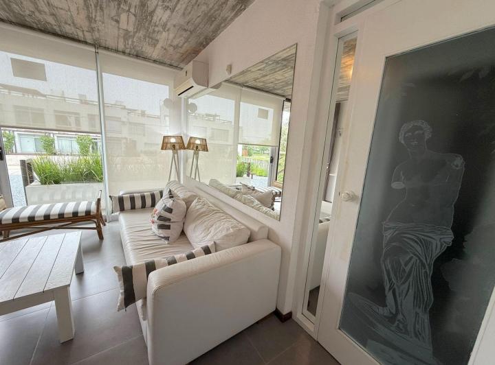 Apartamento en Alquiler Manantiales 3