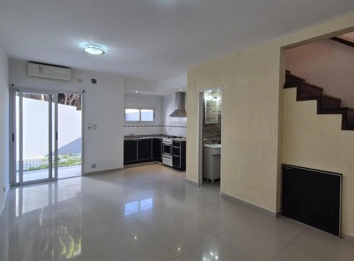 Duplex en Moreno, Barrio Alcorta 3
