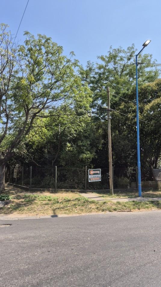 Venta de lote en Esquina PDR Centro | 362 m² | Todos los Servicios |  Posibilida de financiacion |