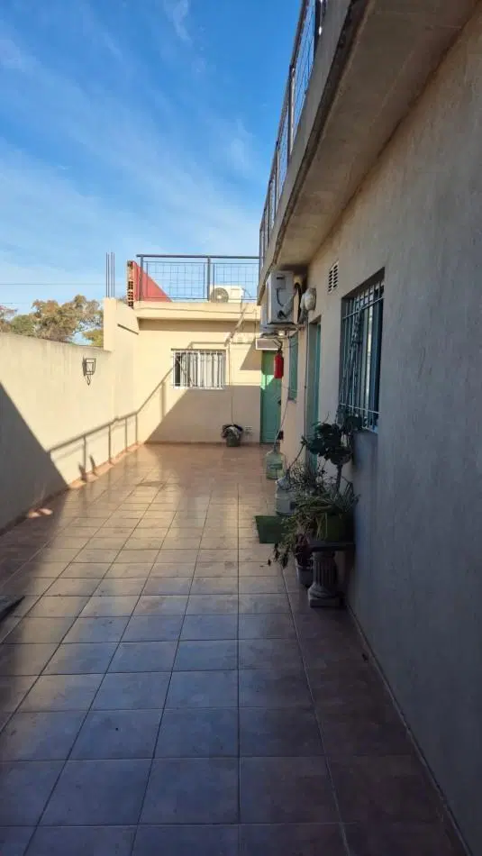 Alquiler Departamento 3 Ambientes a 300 mts Acc. Oeste con Cochera y Balcon 4