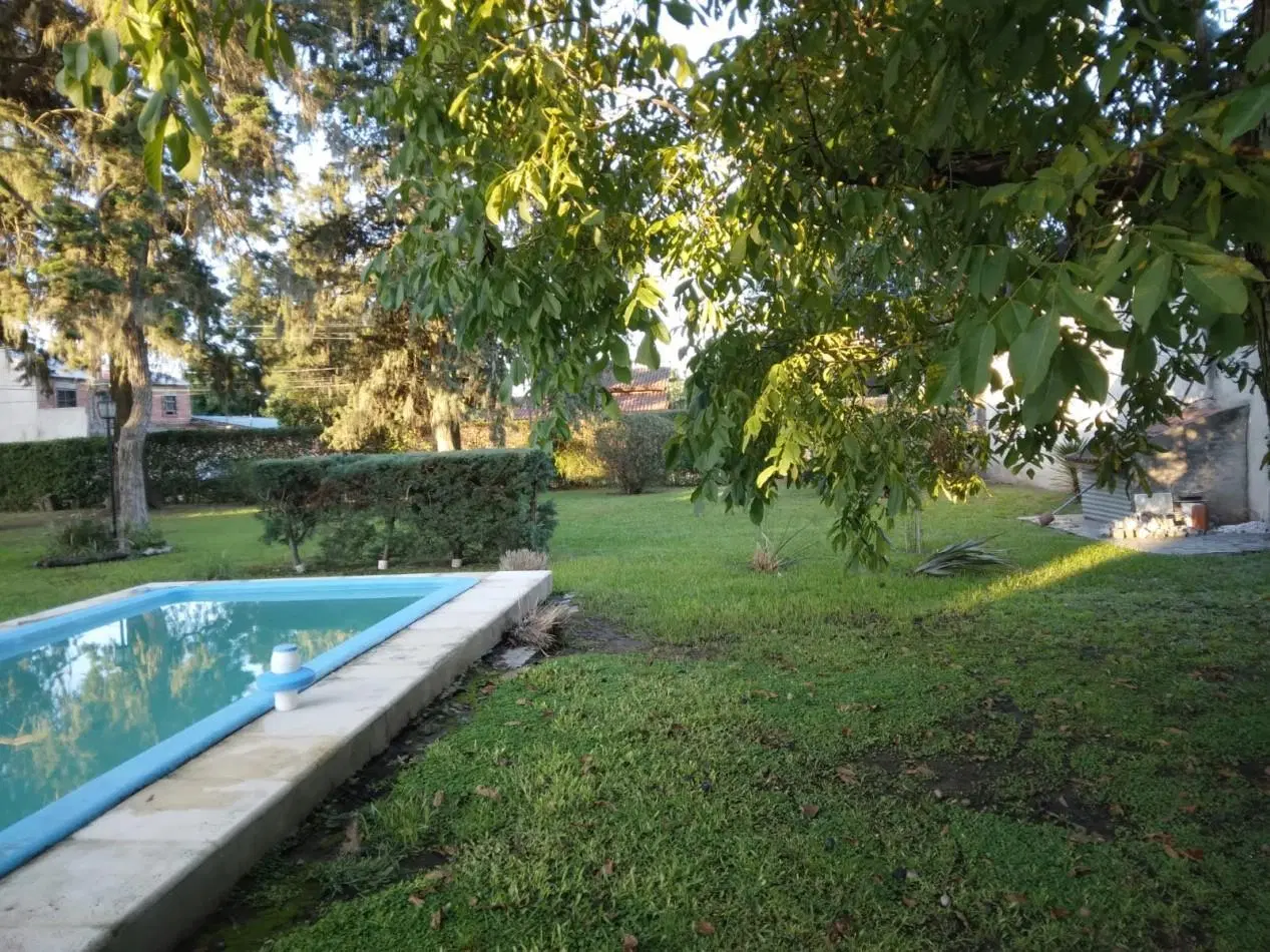 Terreno en venta de 12x26 con servicios, Escritura y Pileta en Paso del Rey 4