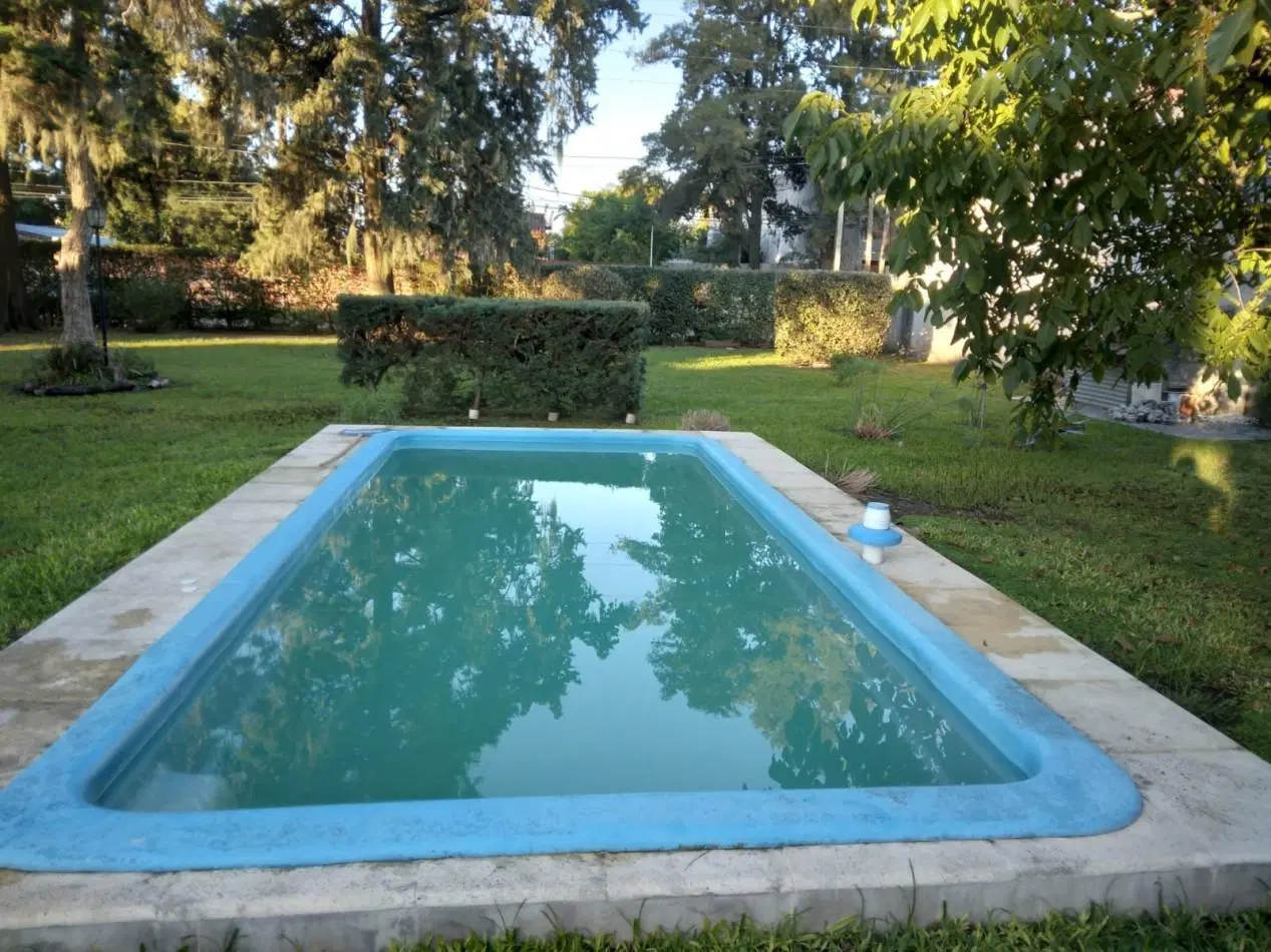 Terreno en venta de 12x26 con servicios, Escritura y Pileta en Paso del Rey 3