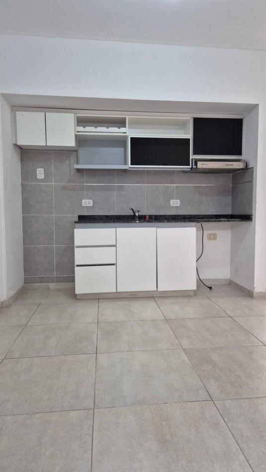 Foto de Alquiler Departamento 2 Ambientes con balcon en Paso del Rey Centro, imagen 4