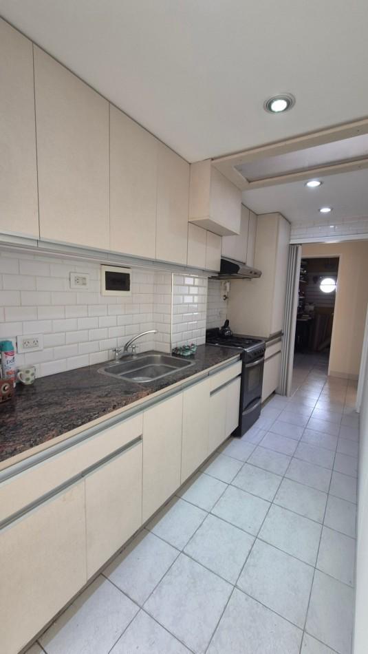 Foto de Alquiler | Piso Exclusivo 4 Ambientes | 3 Dormitorios con Balcon | Paso, imagen 2