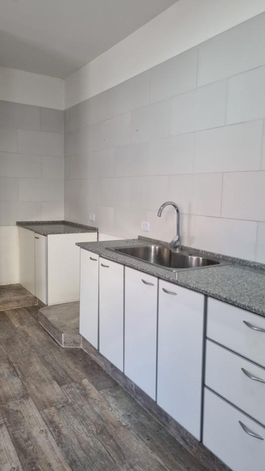 Foto de Alquiler Duplex 3 Ambientes con cochera y parrilla | Zona Centenario y, imagen 5