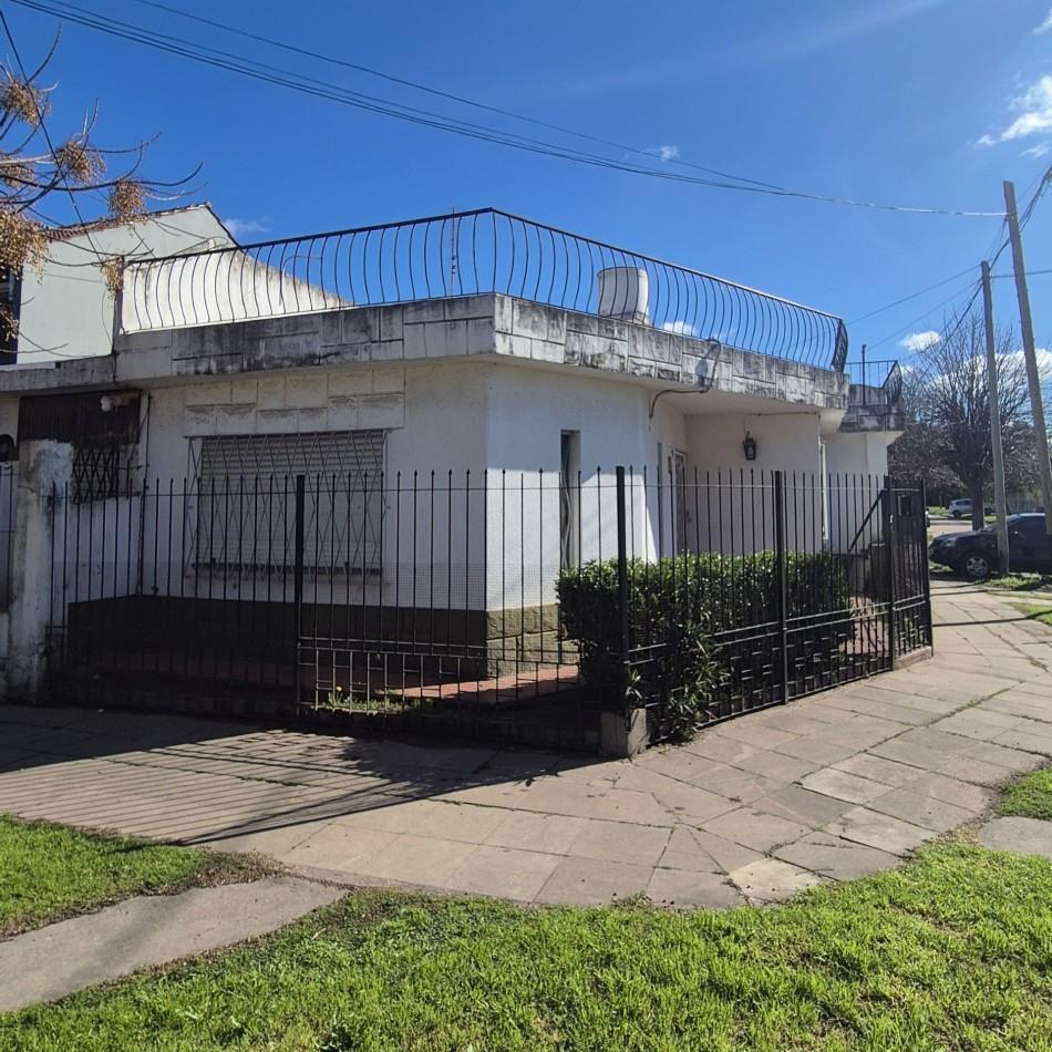 Foto de Venta PH 2 Ambientes en esquina de Paso del Rey Centro | Cochera, imagen 4