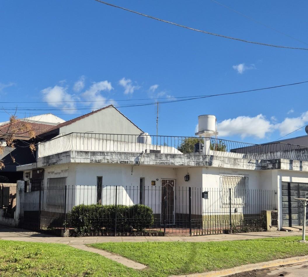 Foto de Venta PH 2 Ambientes en esquina de Paso del Rey Centro | Cochera, imagen 2