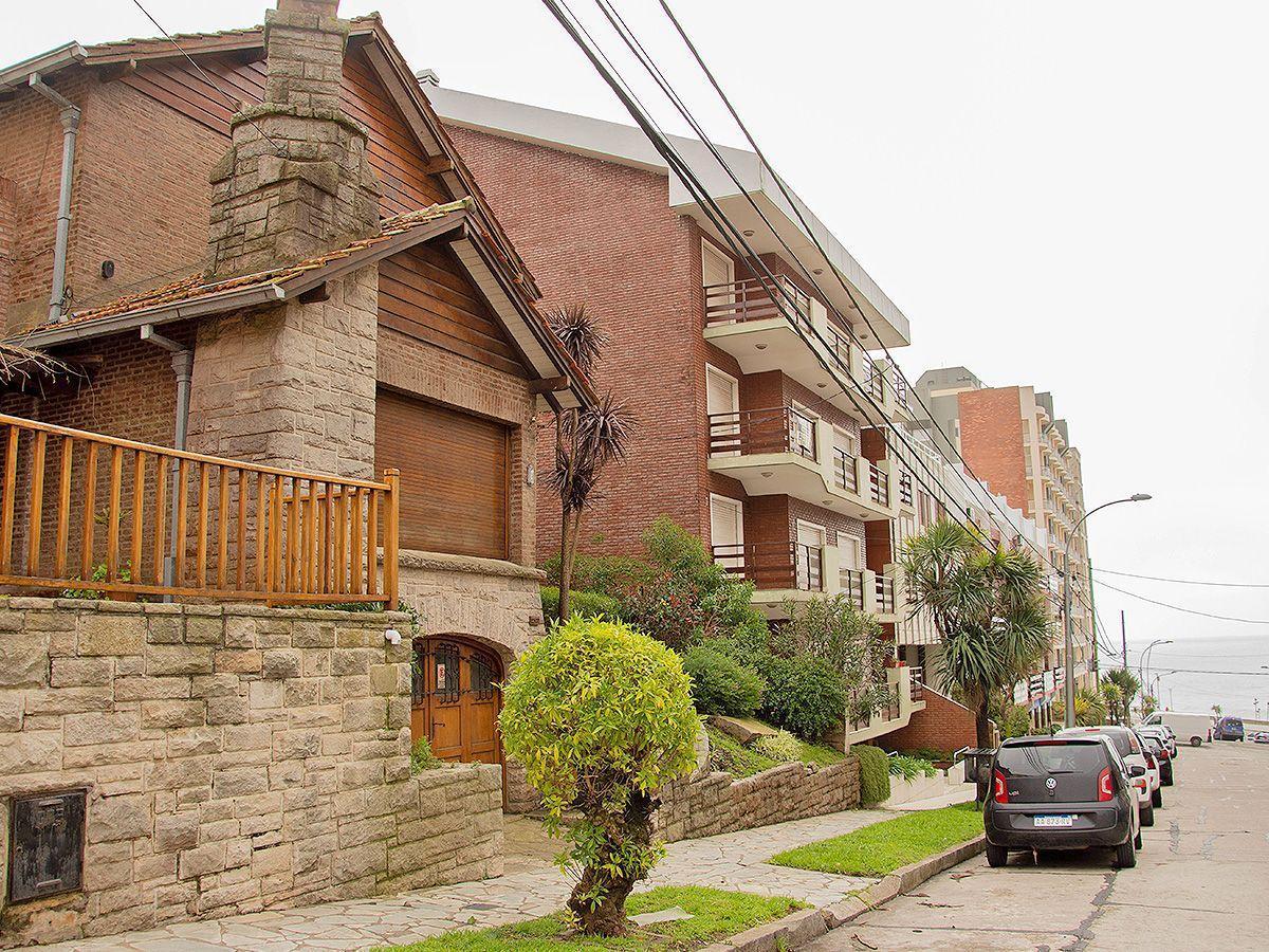 Casa 5 ambientes. | LAVALLE al 2300