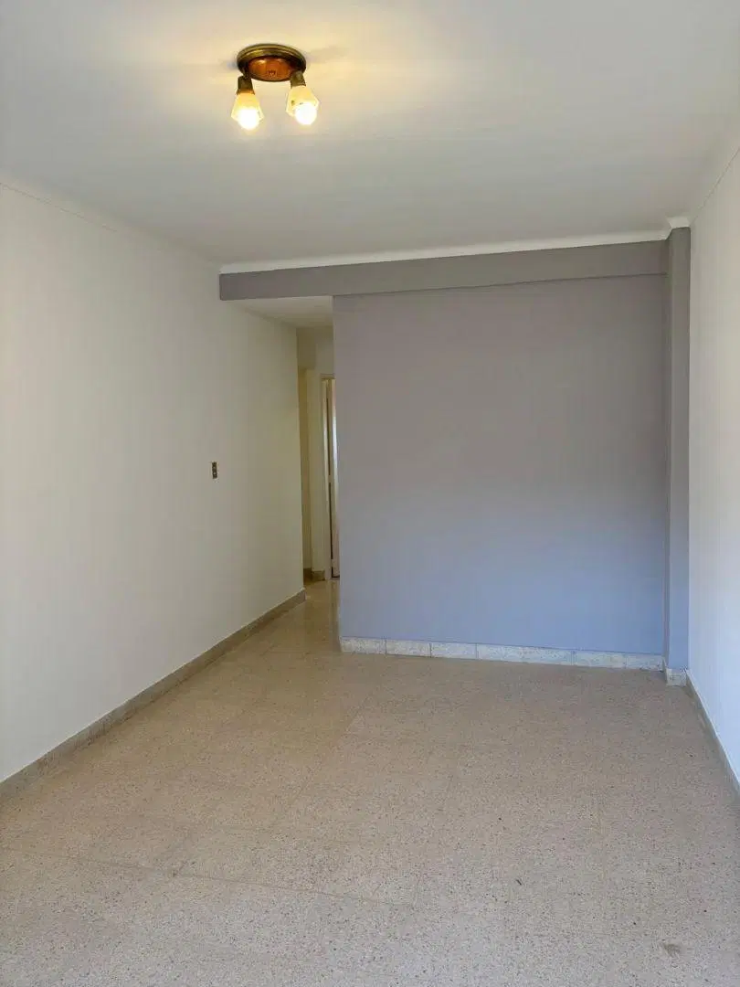 Departamento 2 ambientes. | Alberti al 1400 2