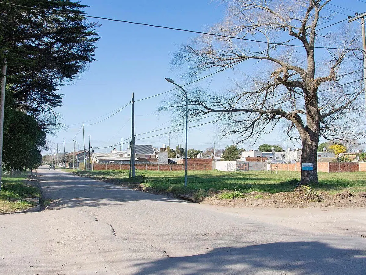 Lote . | FLORISBELO ACOSTA al 7700 5