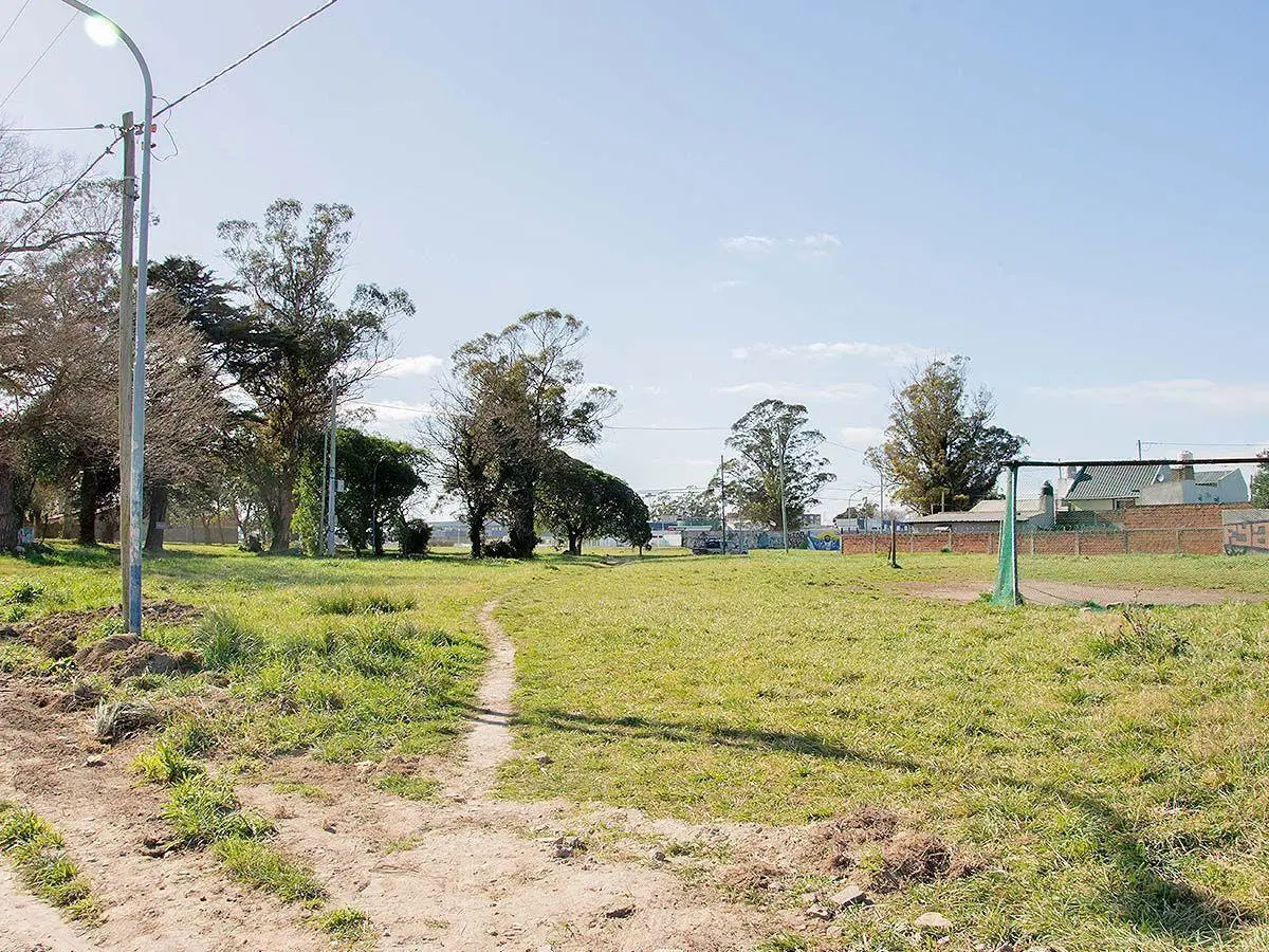Lote . | FLORISBELO ACOSTA al 7700 1