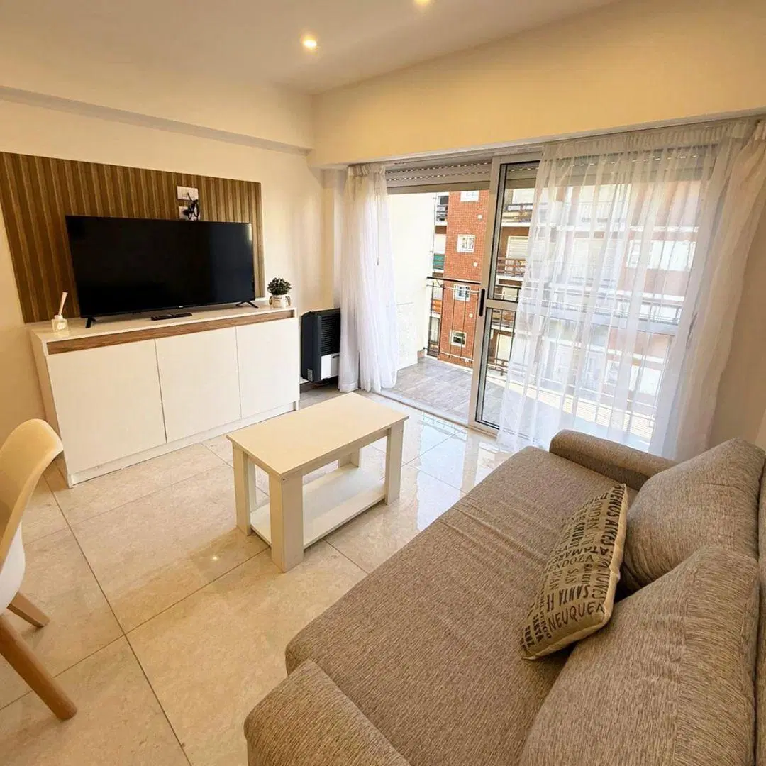 Departamento 3 ambientes. | BROWN al 2300 3