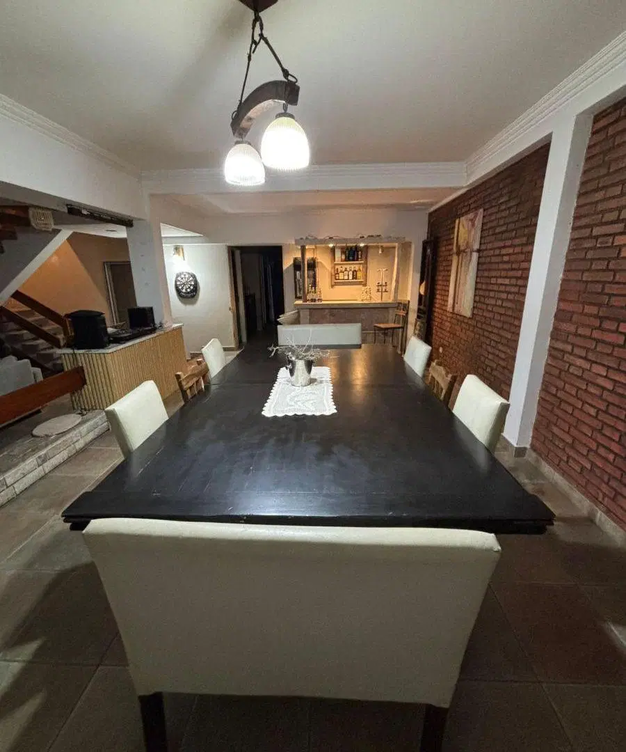 VENTA - Residencia de categoría en Olivos Alto 5
