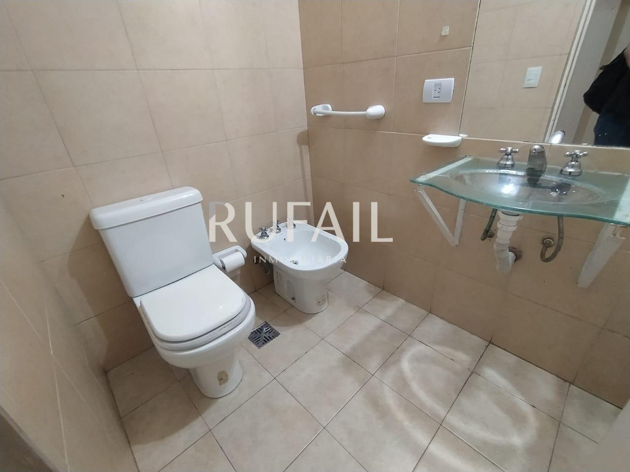 Foto de B° NVA CBA . PARANA N 500 . 1 DORM . BALCON . EXCELENTE UBICACION, imagen 4